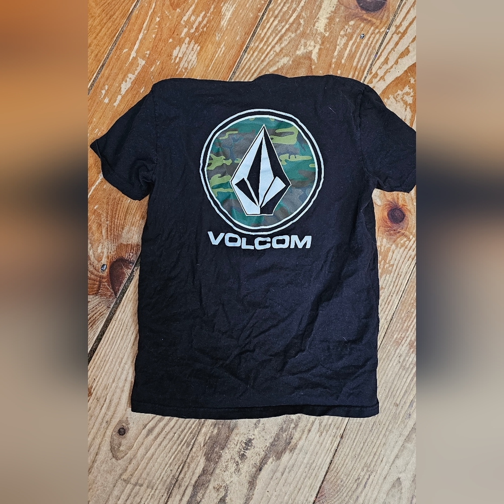 Men's Volcom tshirt - Picture 3 of 3